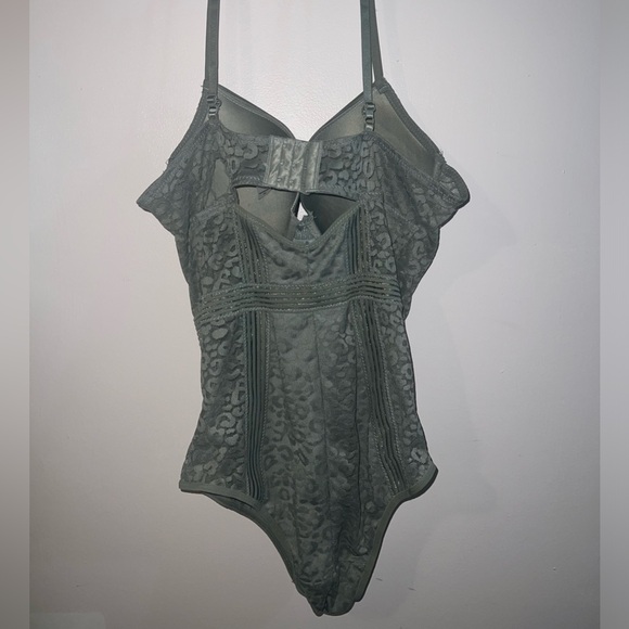 💚NWOT Sage Leopard Lace Bodysuit/Teddy💚 - Picture 2 of 2